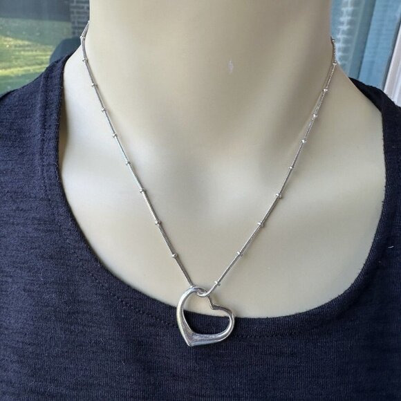 Fashion Necklace 16" Skeleton Key Hearts Charm‎ Silver Tone Statement Set Of 3 - Picture 5 of 11